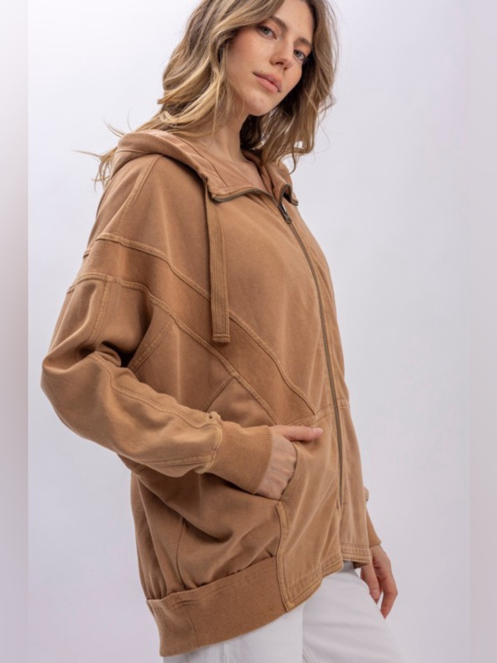#121 Bluevelvet Everyday Zip-Up Bomber Hoodie in Camel